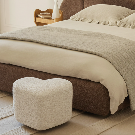 The Hart Pouf