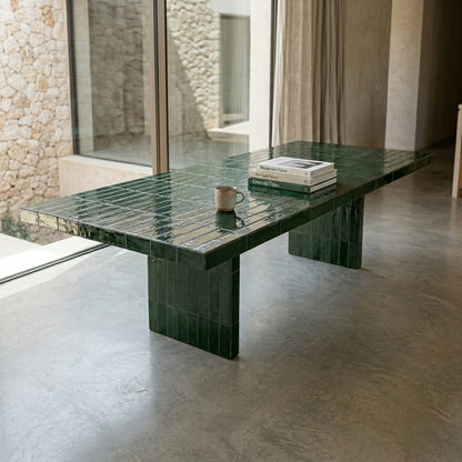 Cavo Dining Table